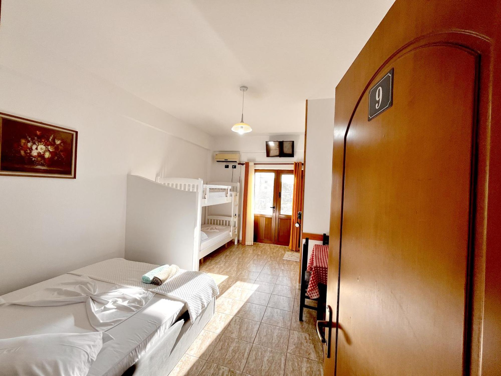 Vila Kam Vlorë 外观 照片